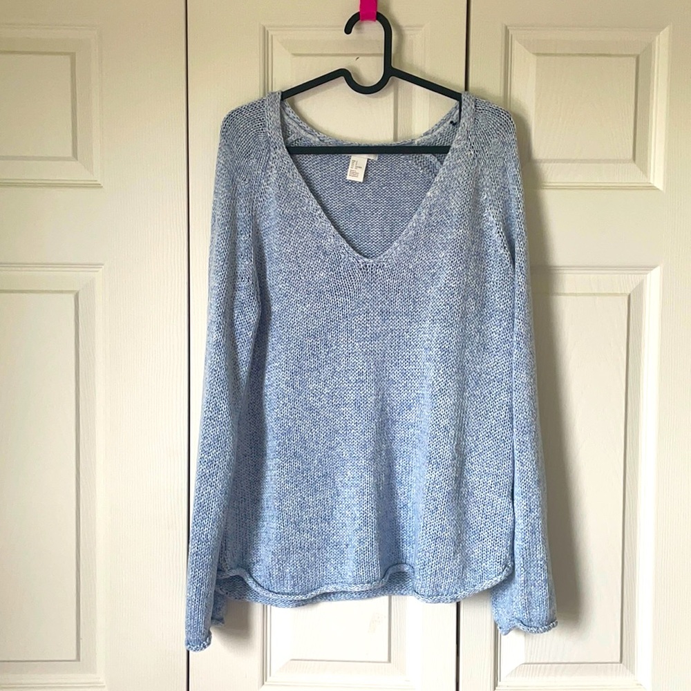 Sky blue knit sweater. Size S